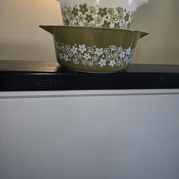 Floral Patterned Cookware Set - Picture 1 of 6